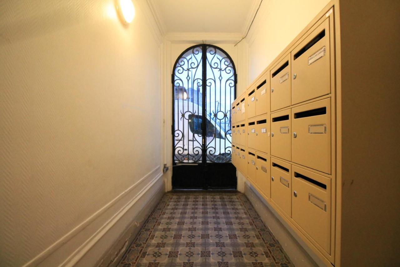 Appartement Parisien: Proche CDG, Wi-Fi et Netflix Inclus Drancy Exterior photo